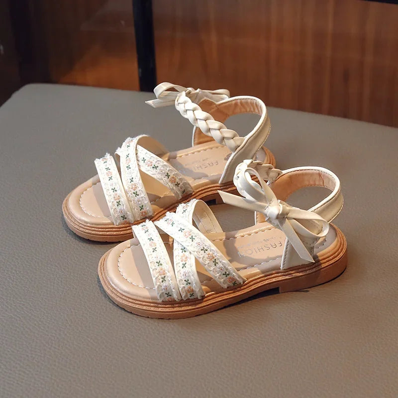 Embroider Open-toe Causal Sandals