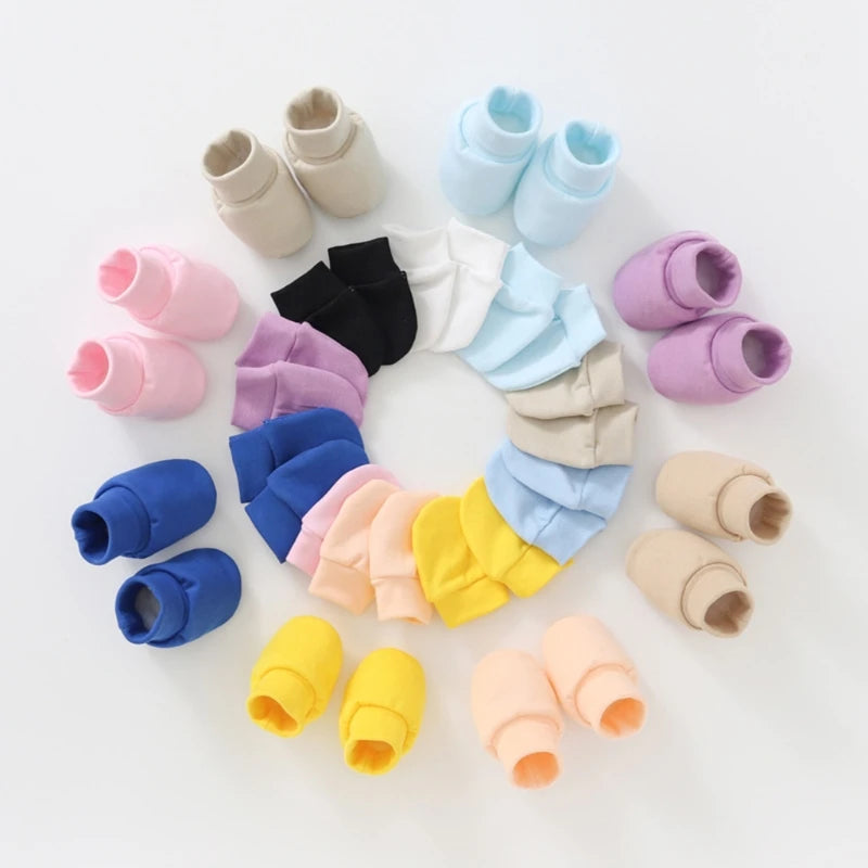 4pc Soft Cotton socks and mittens