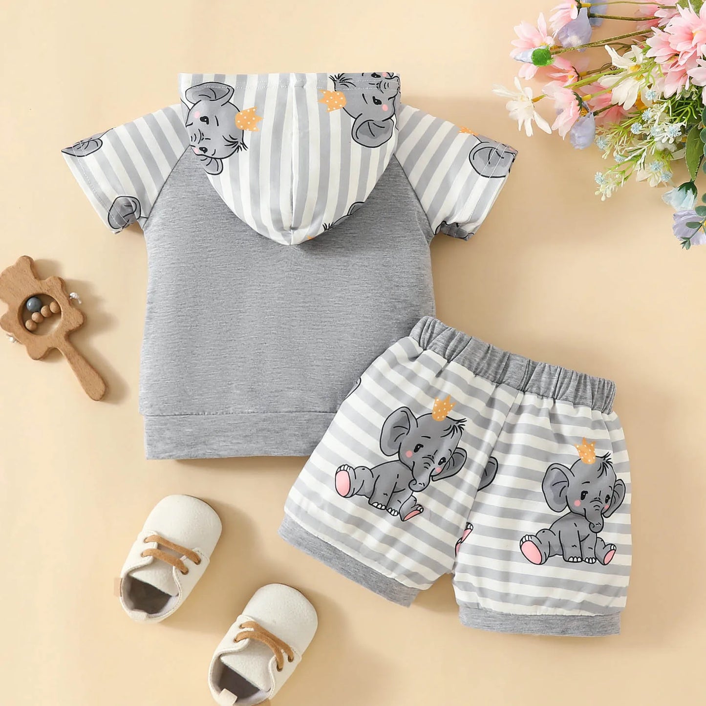 Elephant Print Hooded Top Stripe Shorts