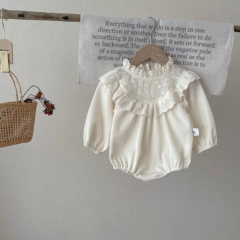 Cotten embroidery baby bodysuit