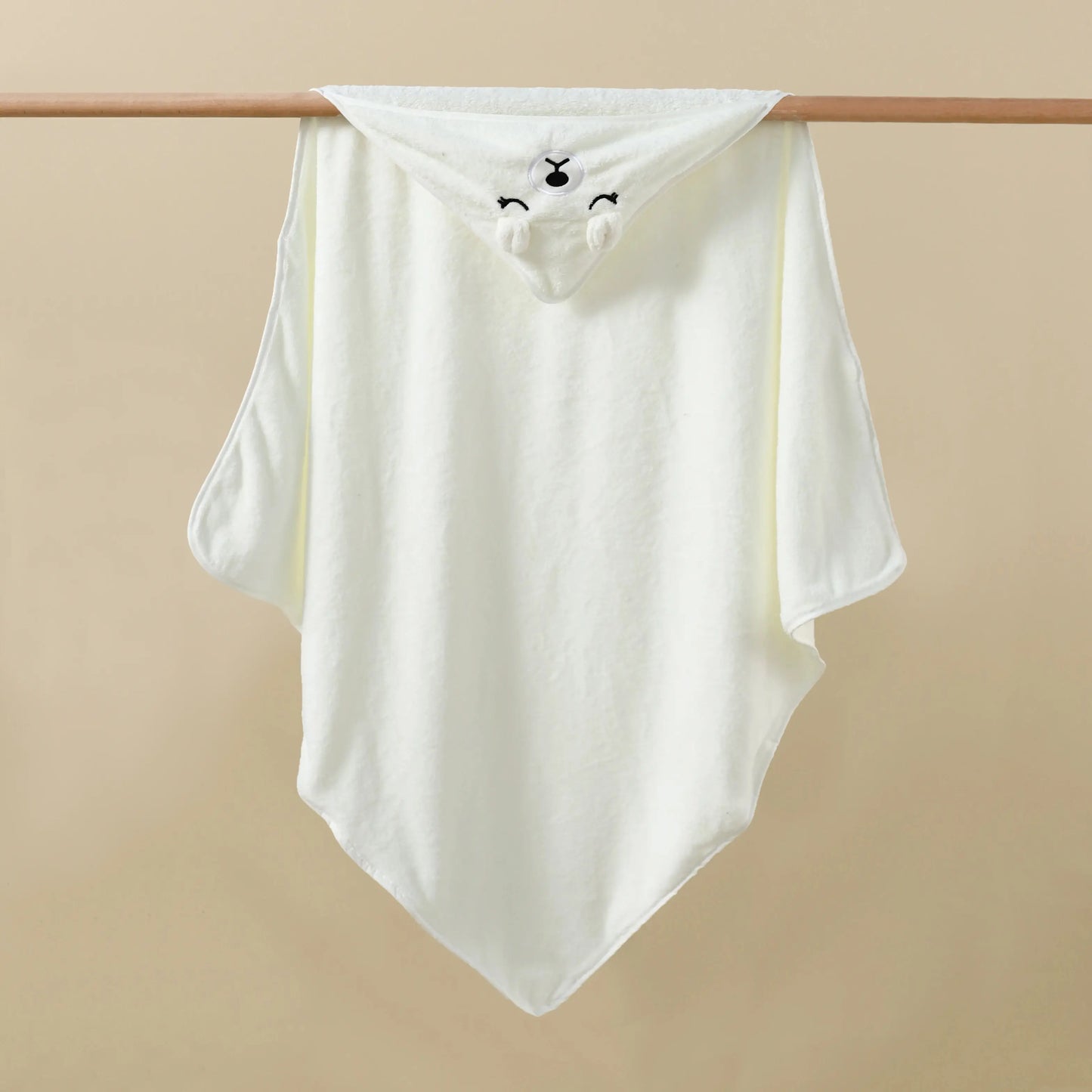 Soft baby bath towel with animal hood