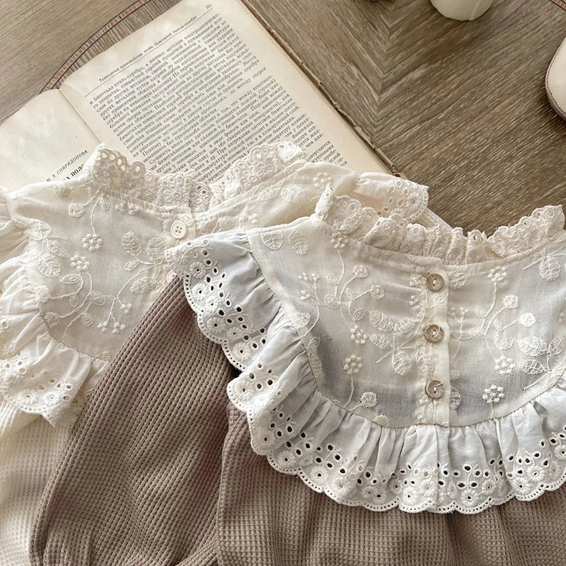 Cotten embroidery baby bodysuit