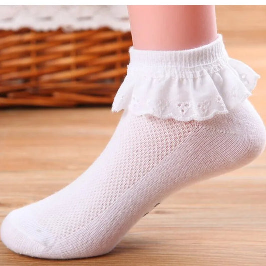 Mesh ruffle socks