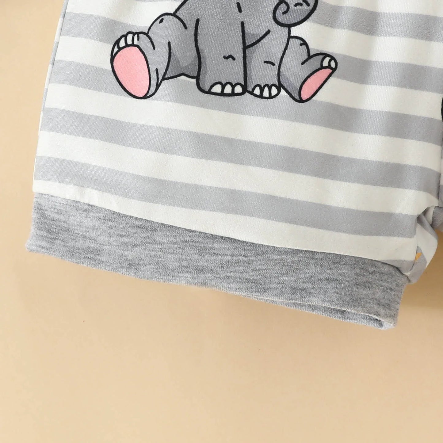 Elephant Print Hooded Top Stripe Shorts