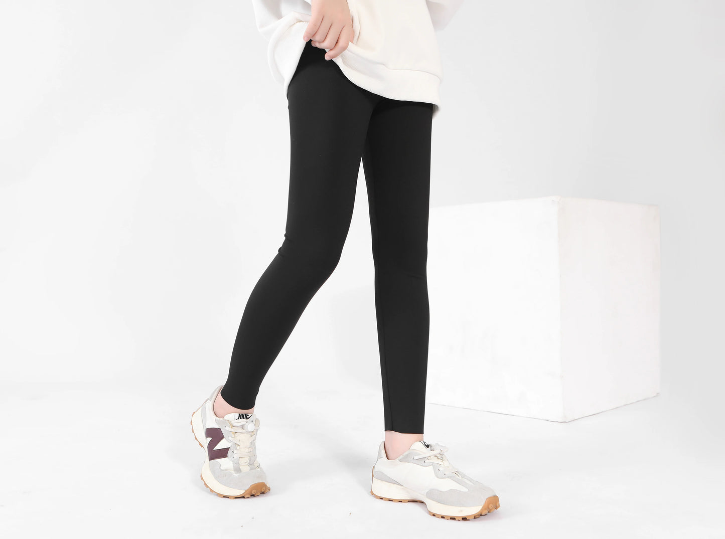 Girls Wear Sports Elastic Pants